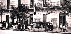 2861- Vialar - Mairie et Commissariat Police2